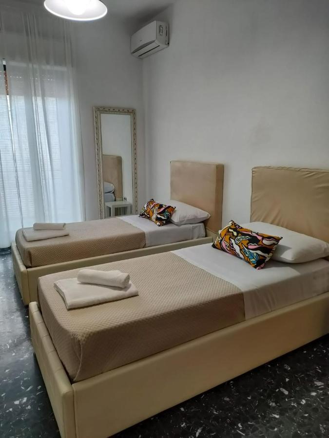 Domus Dali' Apartment Napoli Ngoại thất bức ảnh