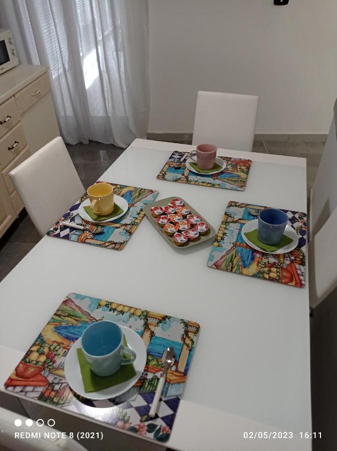 Domus Dali' Apartment Napoli Ngoại thất bức ảnh