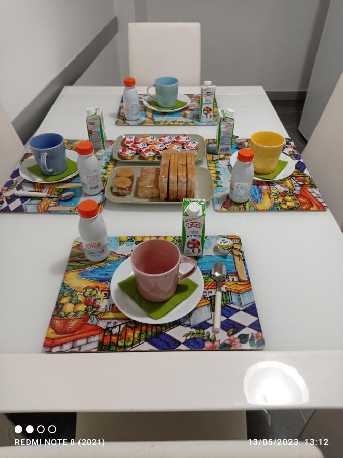 Domus Dali' Apartment Napoli Ngoại thất bức ảnh