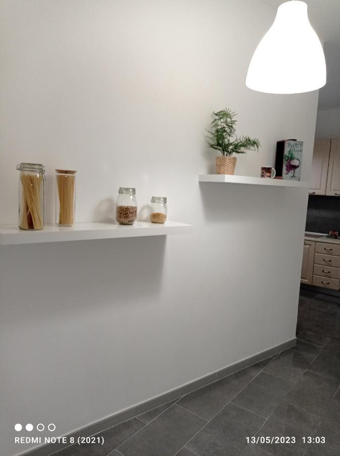 Domus Dali' Apartment Napoli Ngoại thất bức ảnh